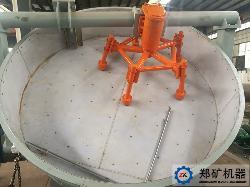 新鄉某化工廠(chǎng)直徑2.5米成球盤(pán)項目